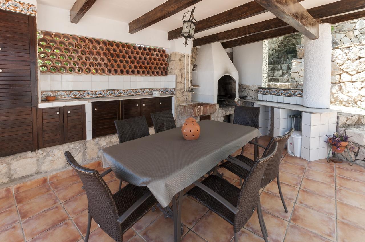 Llumicel Villa Ador Exterior photo